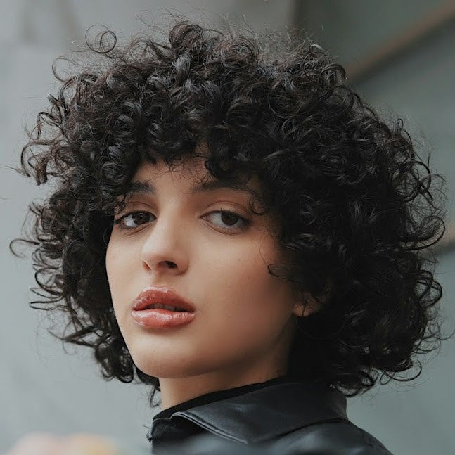 The Italian Third Step Rule for Healthier Hair: Embracing Hair Serum